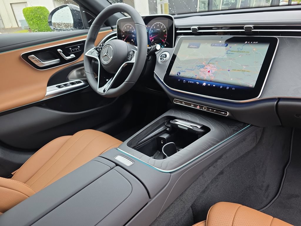 New 2026 Mercedes-Benz E 350 4MATIC Sedan image 18