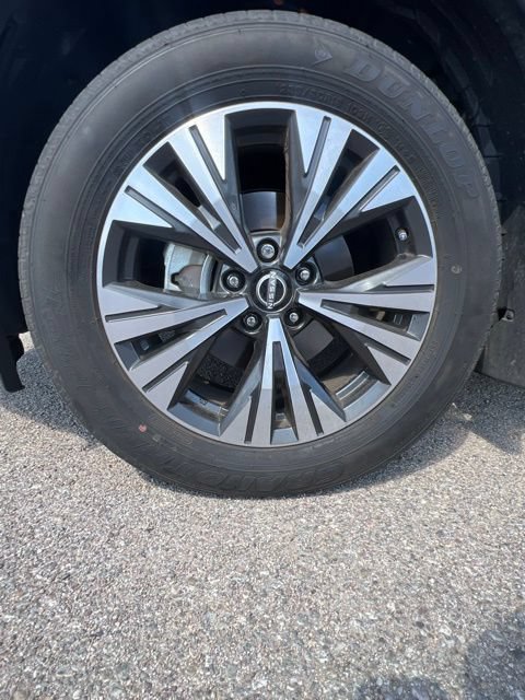 Used 2023 Nissan Rogue SV FWD image 36