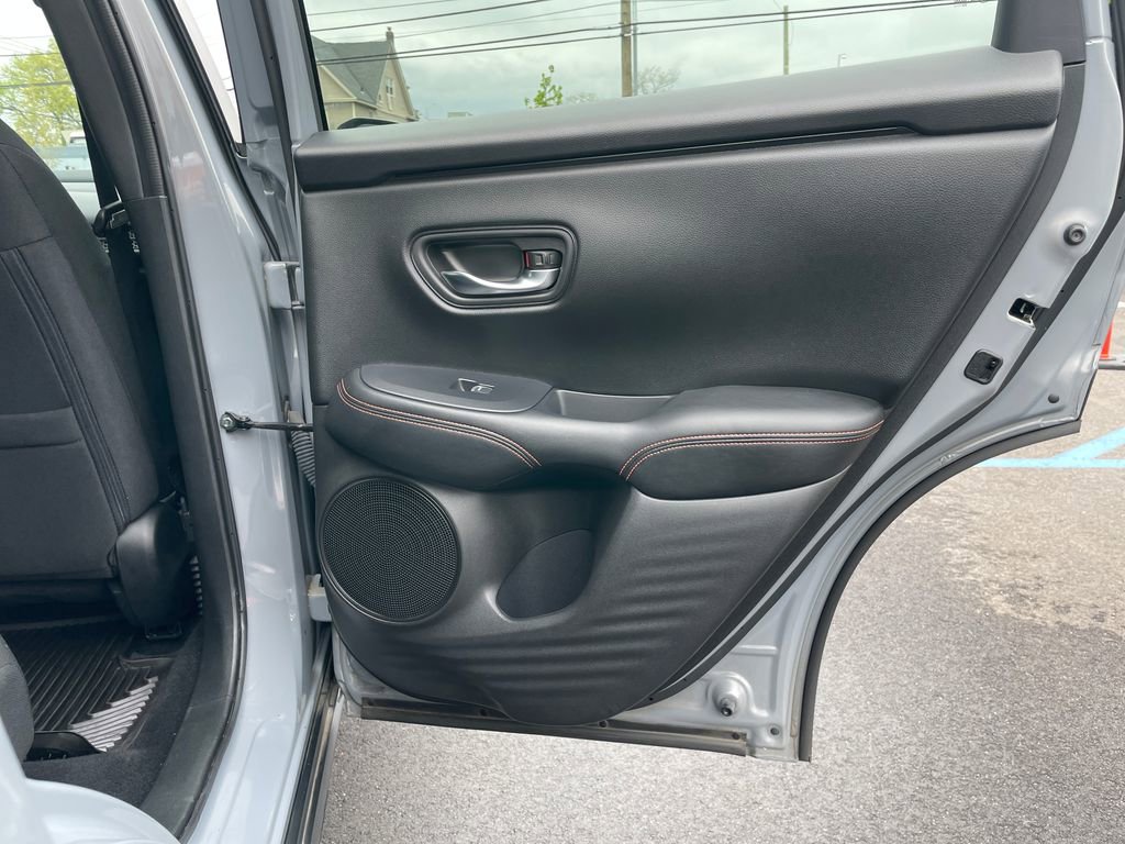 Used 2024 Honda HR-V Sport image 17
