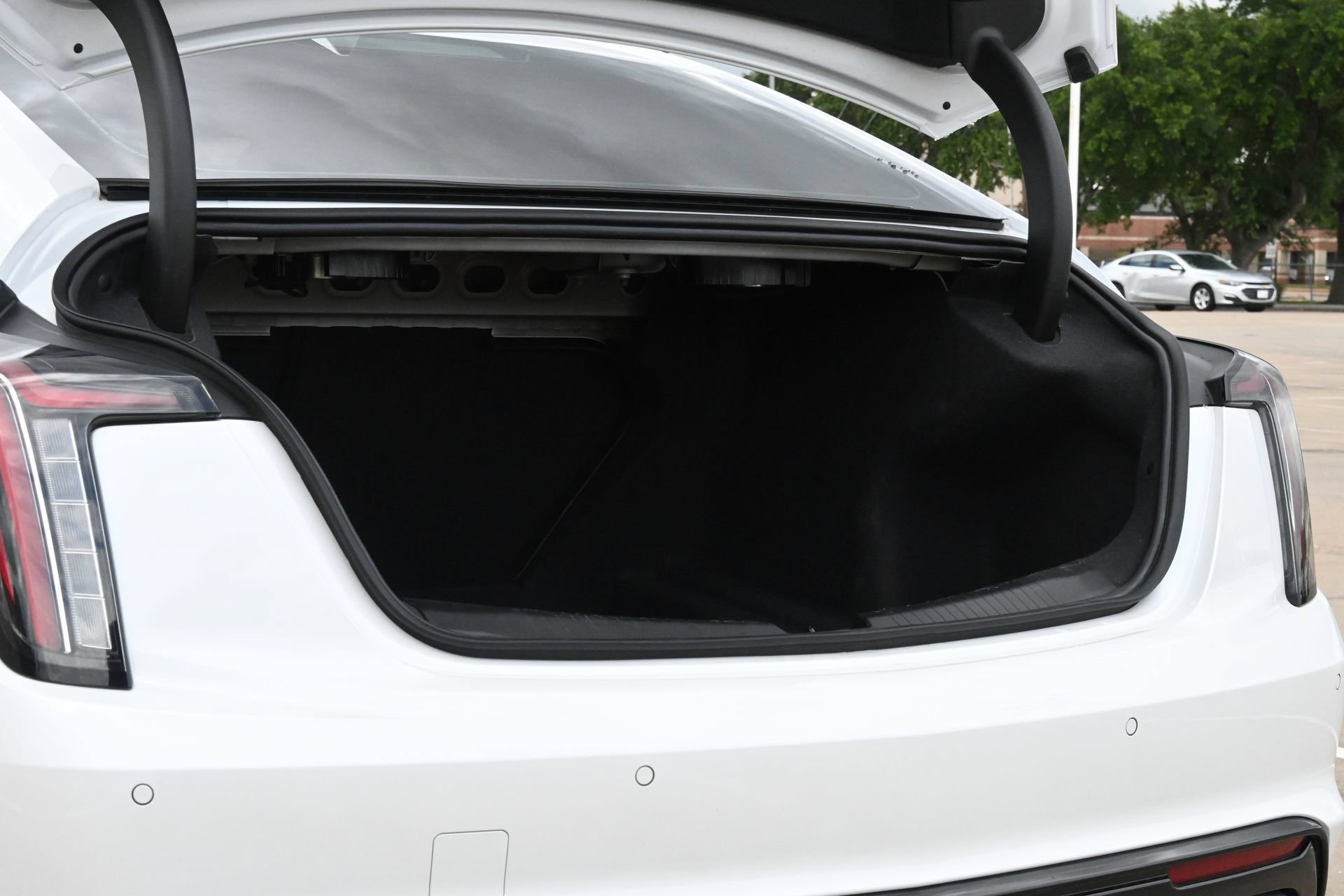 Certified 2025 Cadillac CT5 Sport RWD image 22