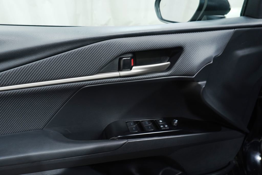 Certified 2025 Toyota Camry SE image 21
