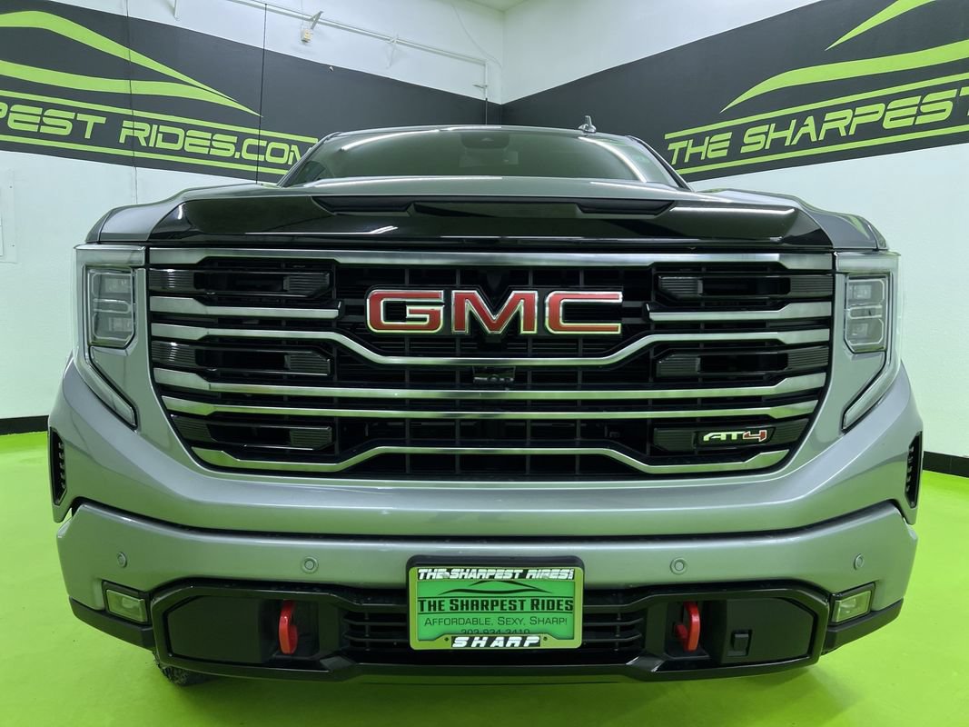 Used 2025 GMC Sierra 1500 AT4 w/ AT4 Premium Package AWD/4WD image 3
