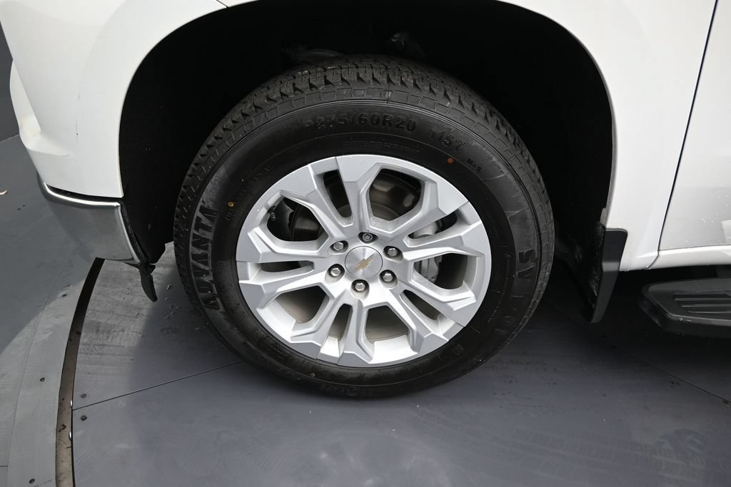 Used 2023 Chevrolet Silverado 1500 LTZ RWD image 9