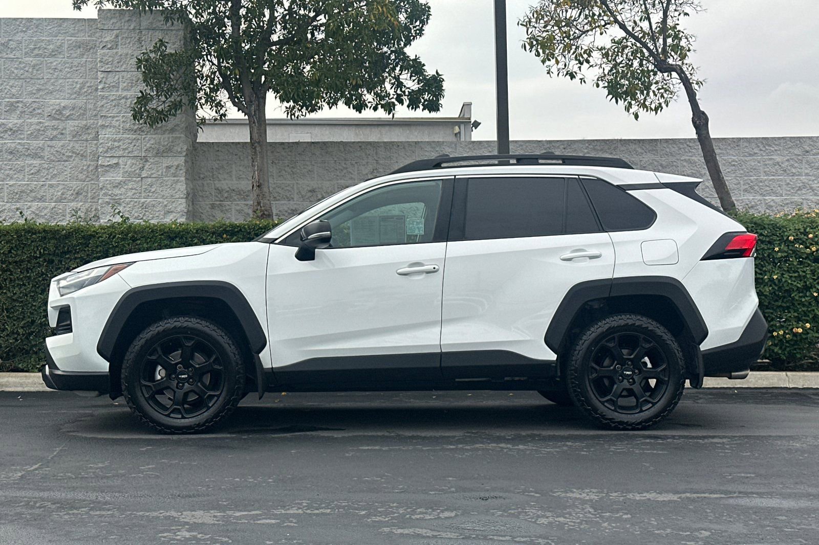 Used 2022 Toyota RAV4 TRD Off-Road w/ TRD Off-Road Weather Package image 7