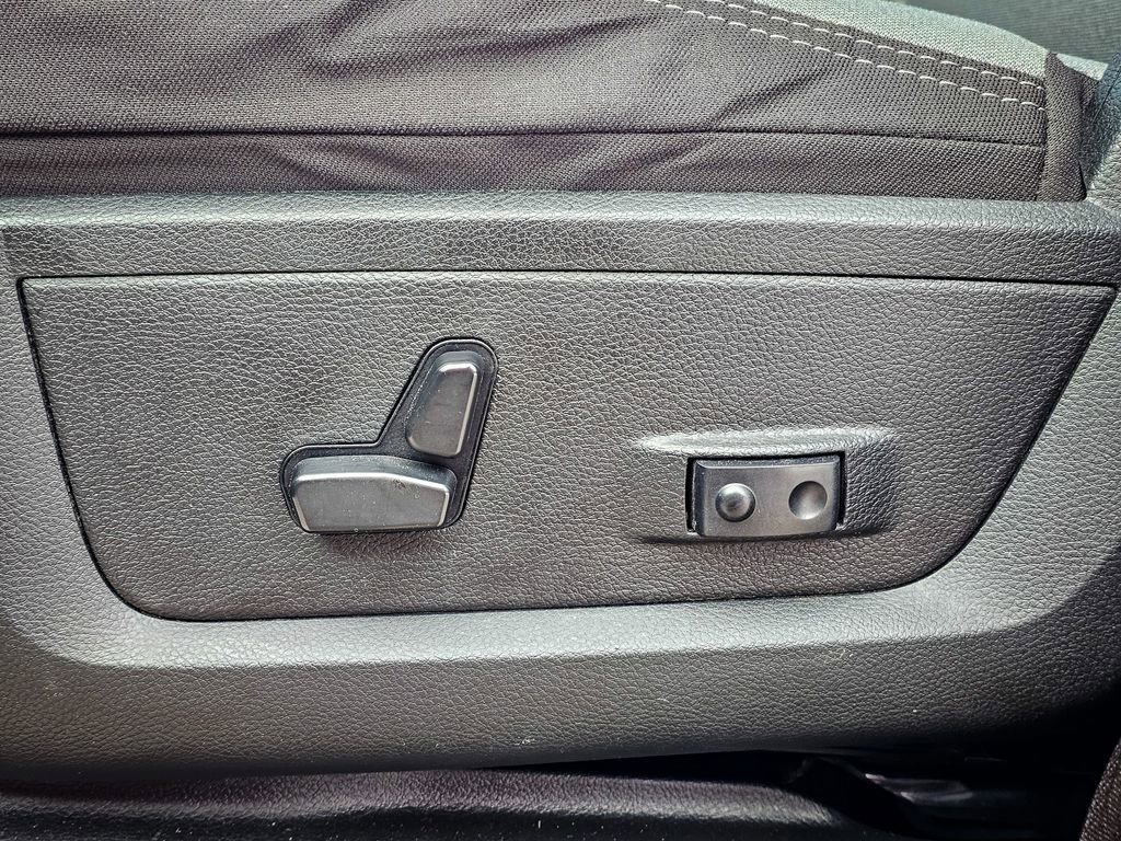 Certified 2024 RAM 3500 Big Horn image 16