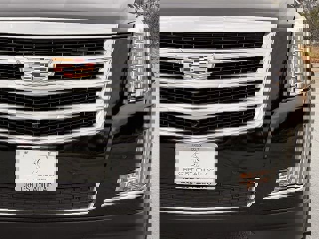 Used 2020 Cadillac Escalade 2WD image 10