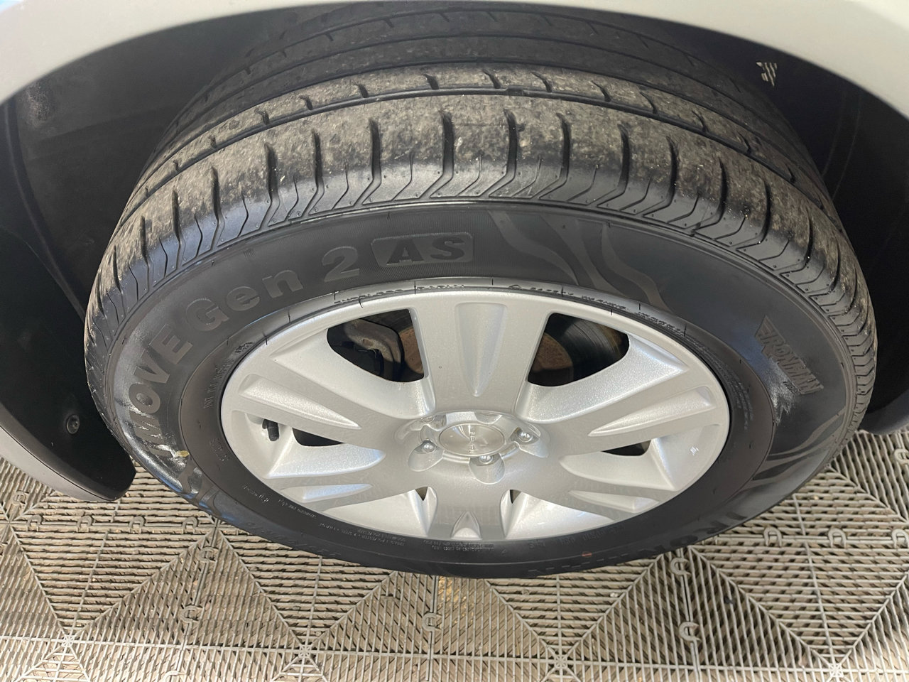 Used 2005 Subaru Outback 2.5i image 13