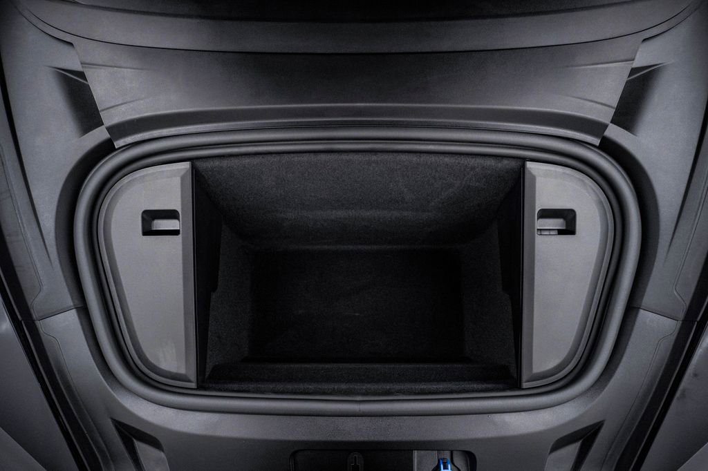 Certified 2023 Porsche Taycan GTS image 29