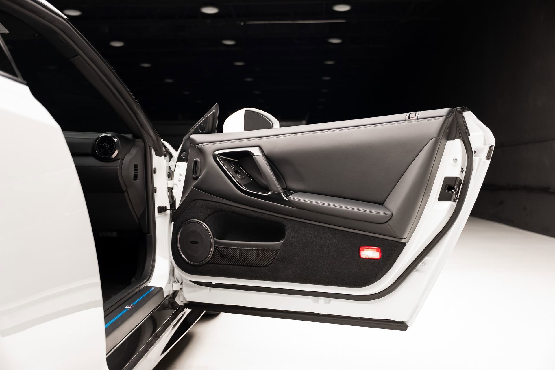 Used 2019 Nissan GT-R Premium AWD/4WD image 62