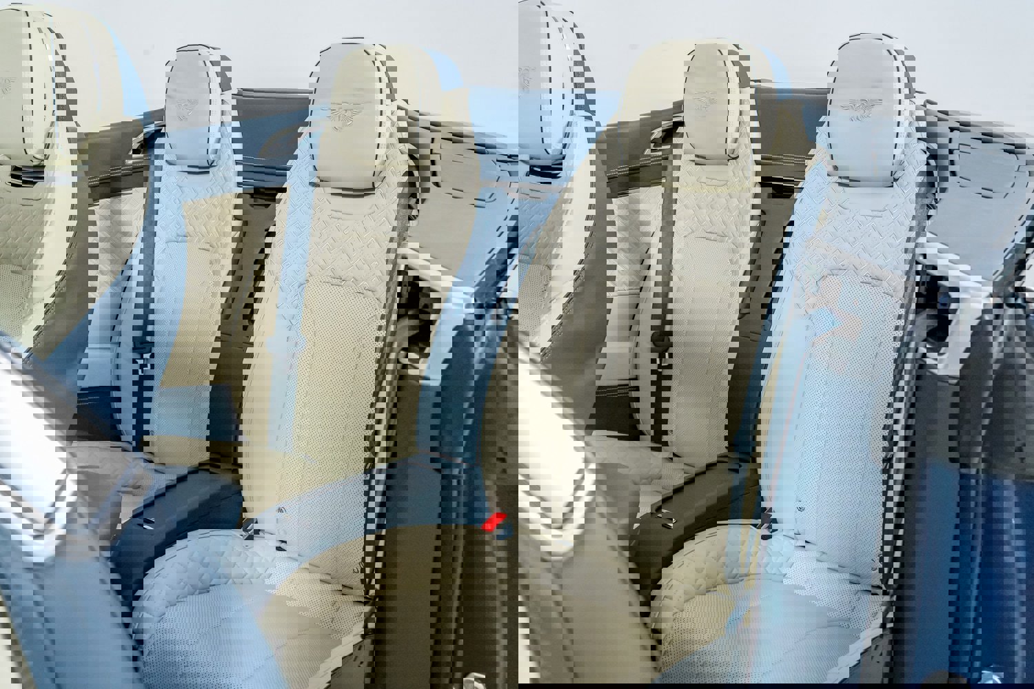 Used 2021 Bentley Continental GT image 32