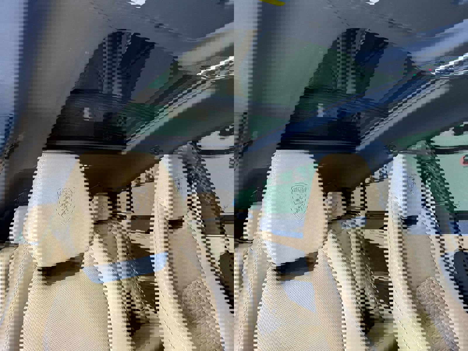 Used 2021 Lamborghini Urus image 18