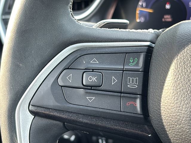 Certified 2023 Jeep Grand Cherokee Altitude image 22