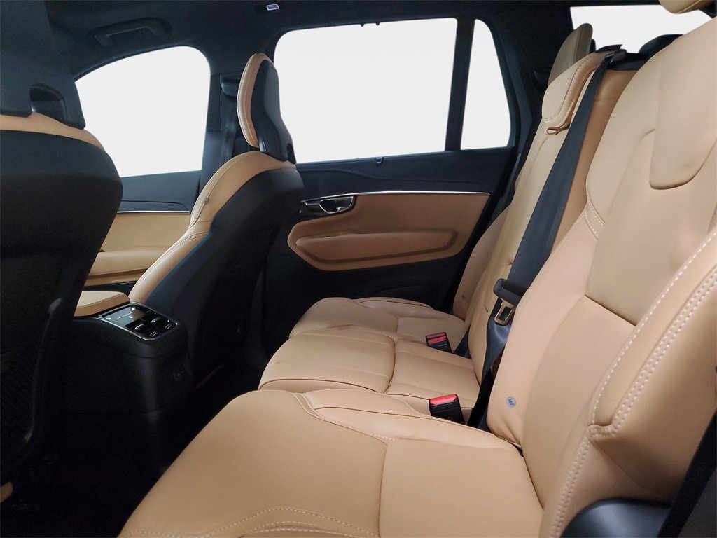 Used 2025 Volvo XC90 T8 Ultra w/ Protection Package Premier image 26