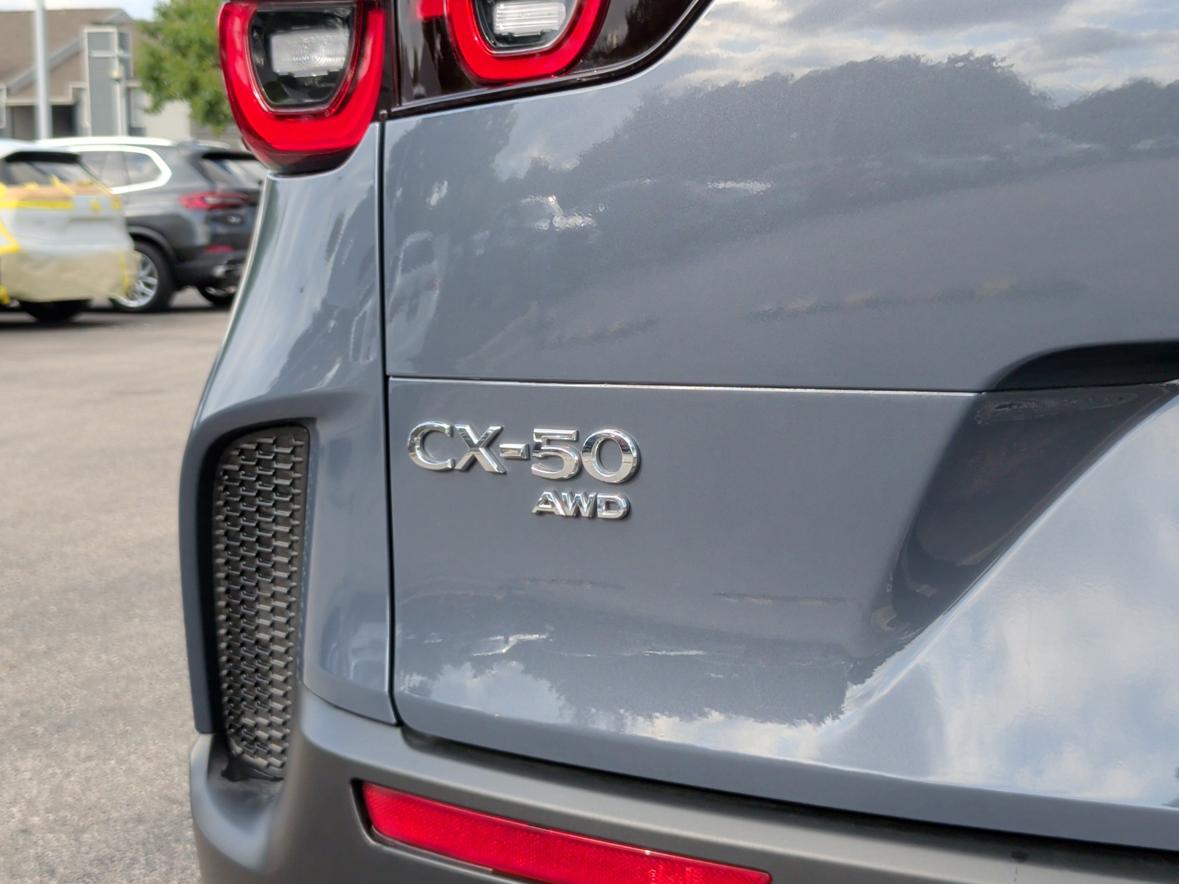 Used 2025 MAZDA CX-50 2.5 Hybrid w/ Preferred Pkg AWD/4WD image 12
