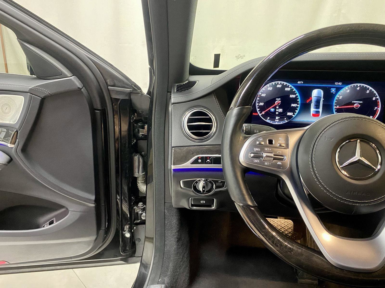 Used 2019 Mercedes-Benz S 560 Sedan image 20