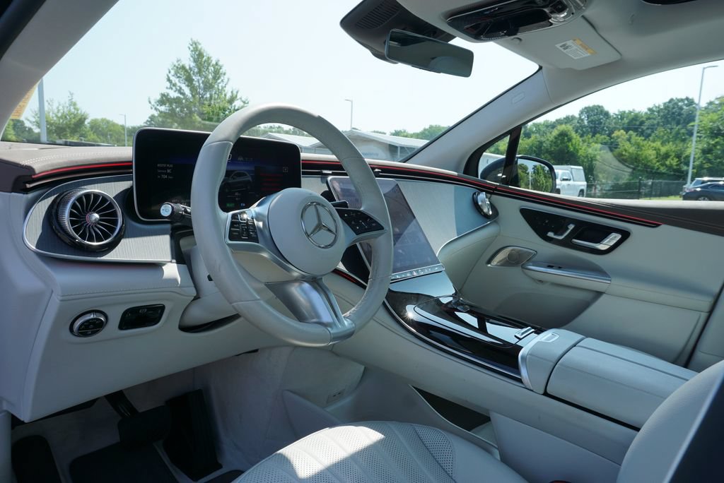 Certified 2023 Mercedes-Benz EQE 500 4MATIC SUV image 22