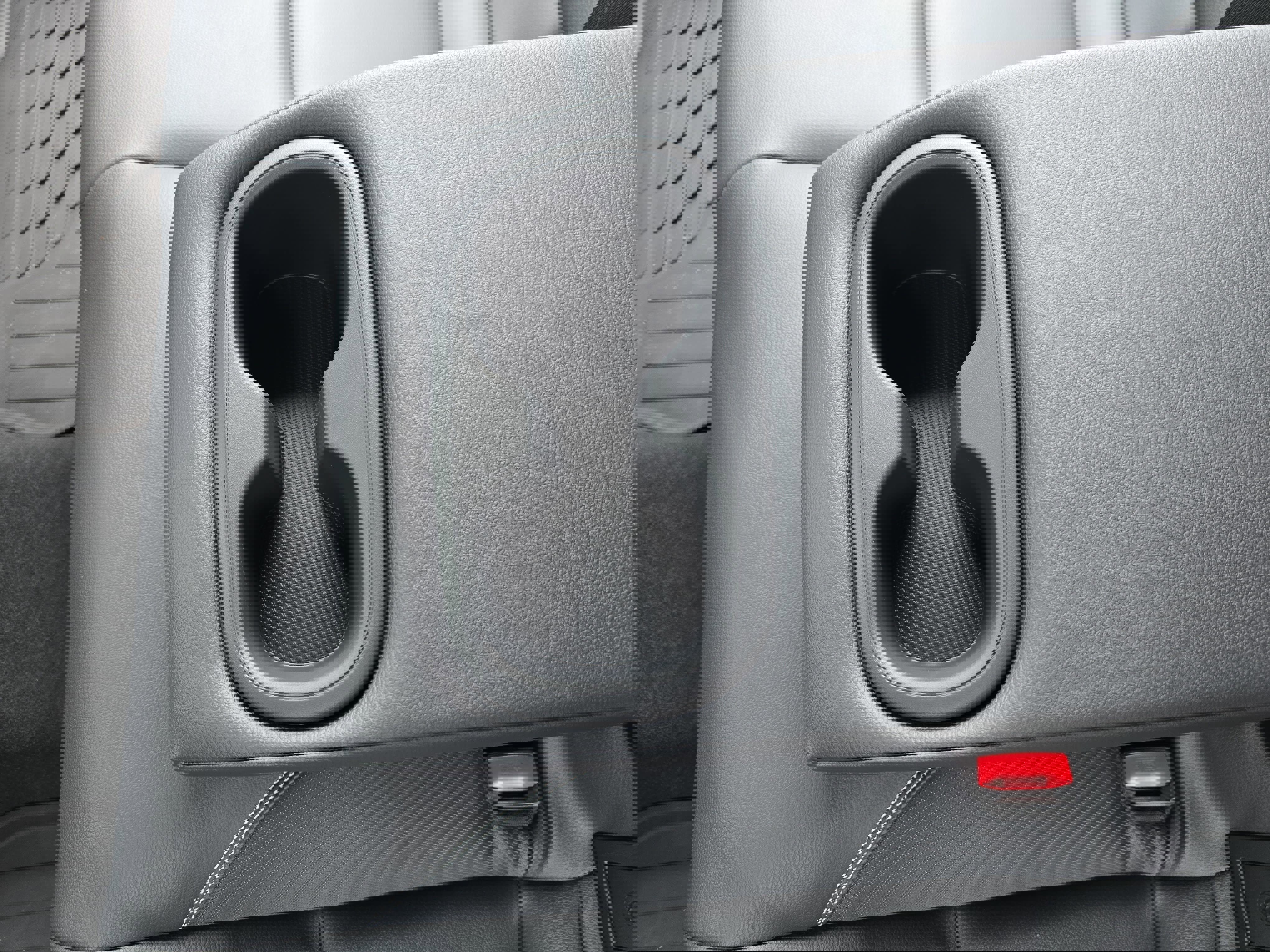 Used 2025 Toyota Camry SE image 14