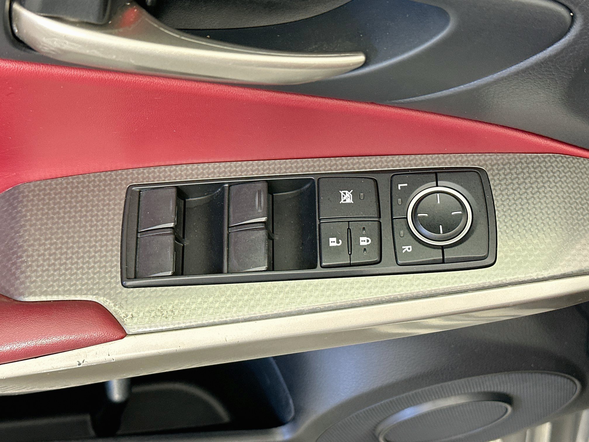 Used 2017 Lexus IS 200t F Sport w/ F Sport Package RWD image 15