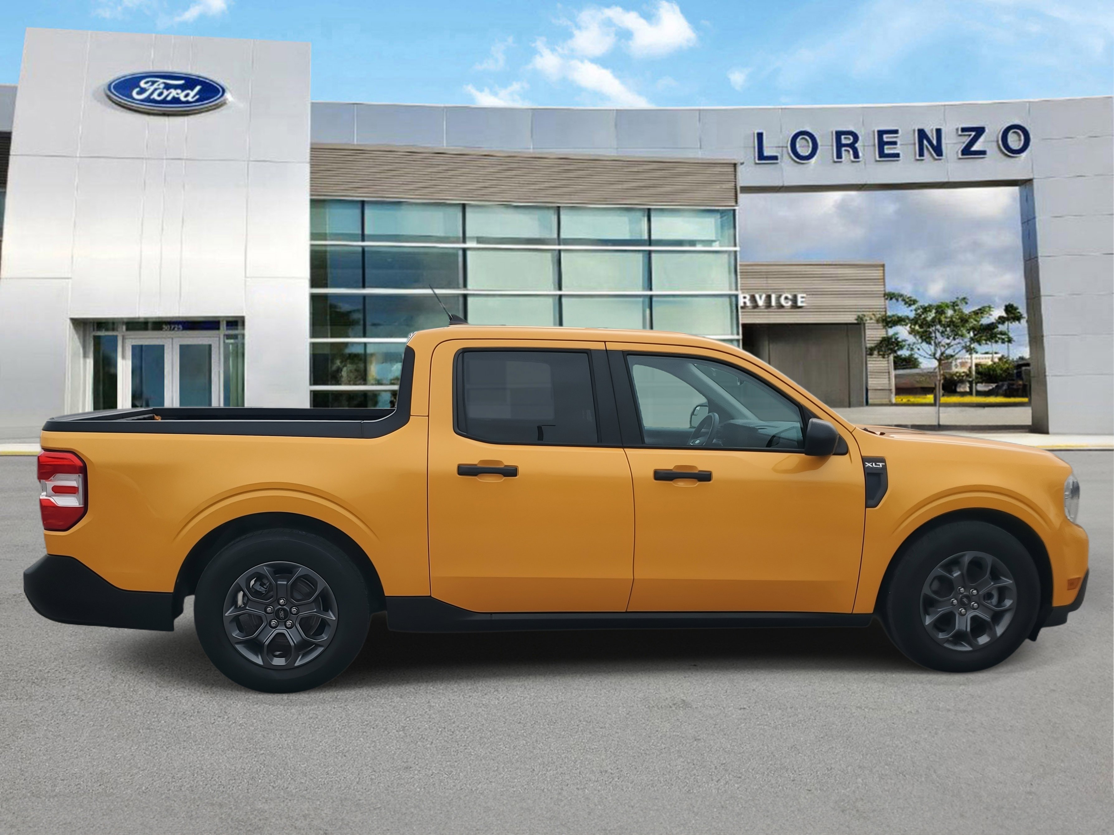 Used 2022 Ford Maverick XLT image 4