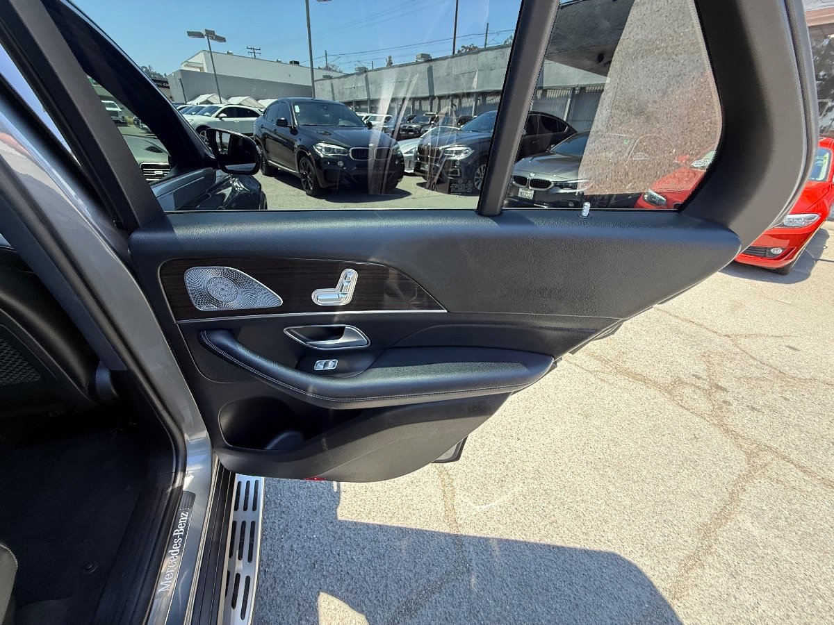 Used 2020 Mercedes-Benz GLE 350 w/ 3rd Row Seat Package image 20