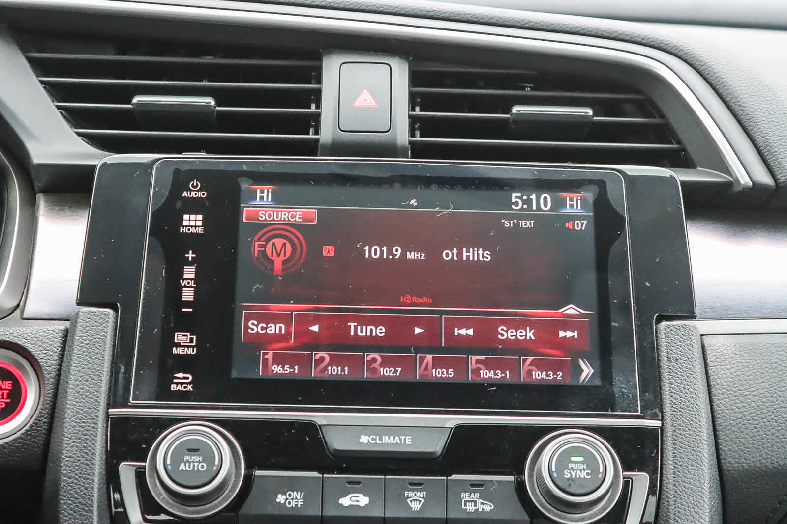 Used 2017 Honda Civic EX-T image 12