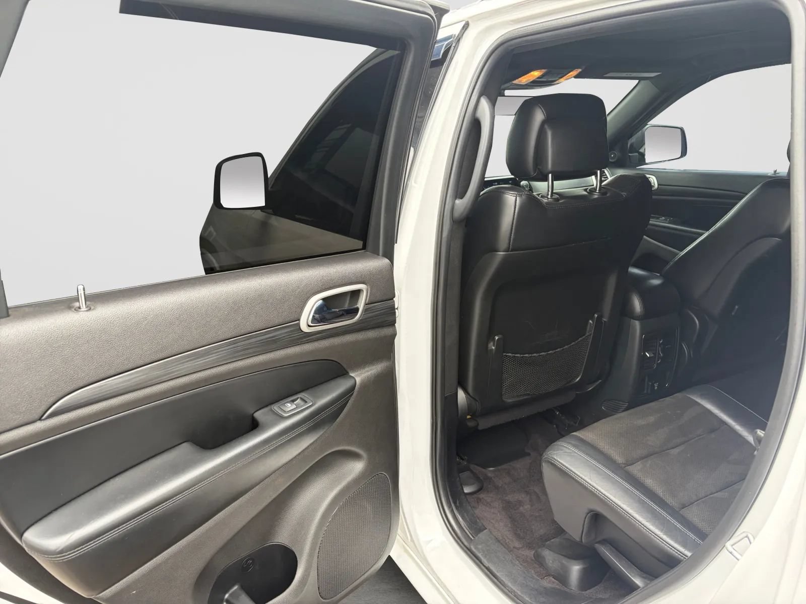 Used 2019 Jeep Grand Cherokee Altitude AWD/4WD image 14
