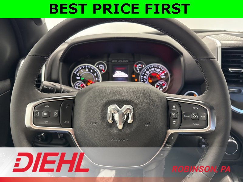 New 2026 RAM 1500 4x4 Crew Cab image 25