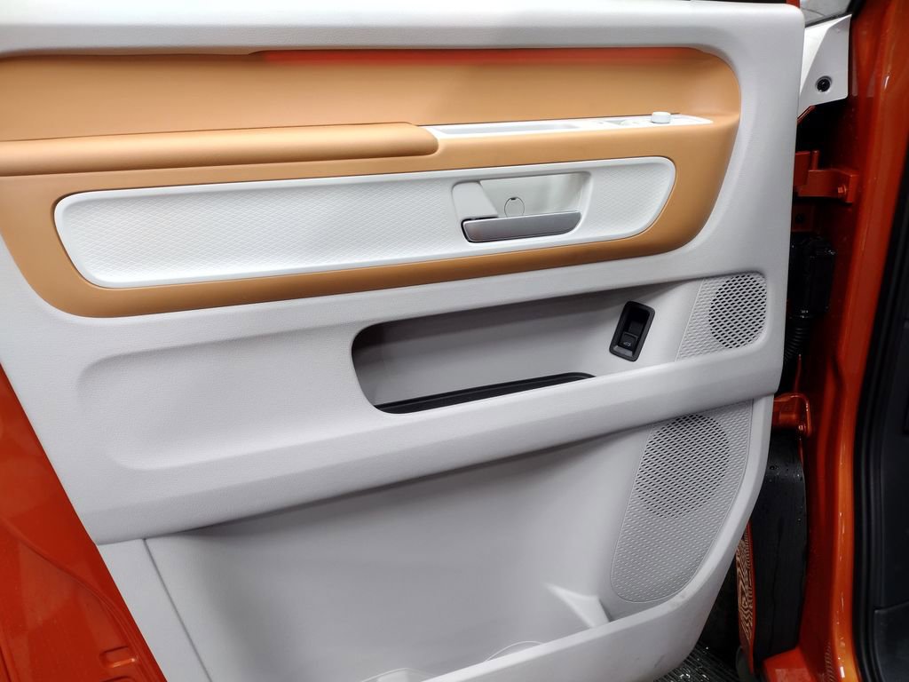 New 2025 Volkswagen ID. Buzz 1st Edition image 24
