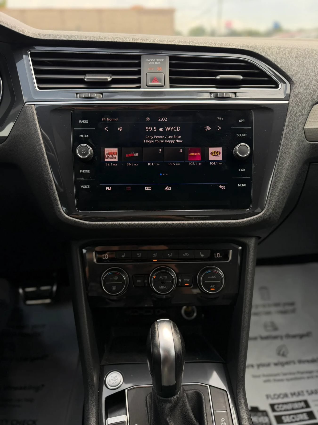Used 2020 Volkswagen Tiguan SE R-Line w/ 3rd Row Seat Package AWD/4WD image 18