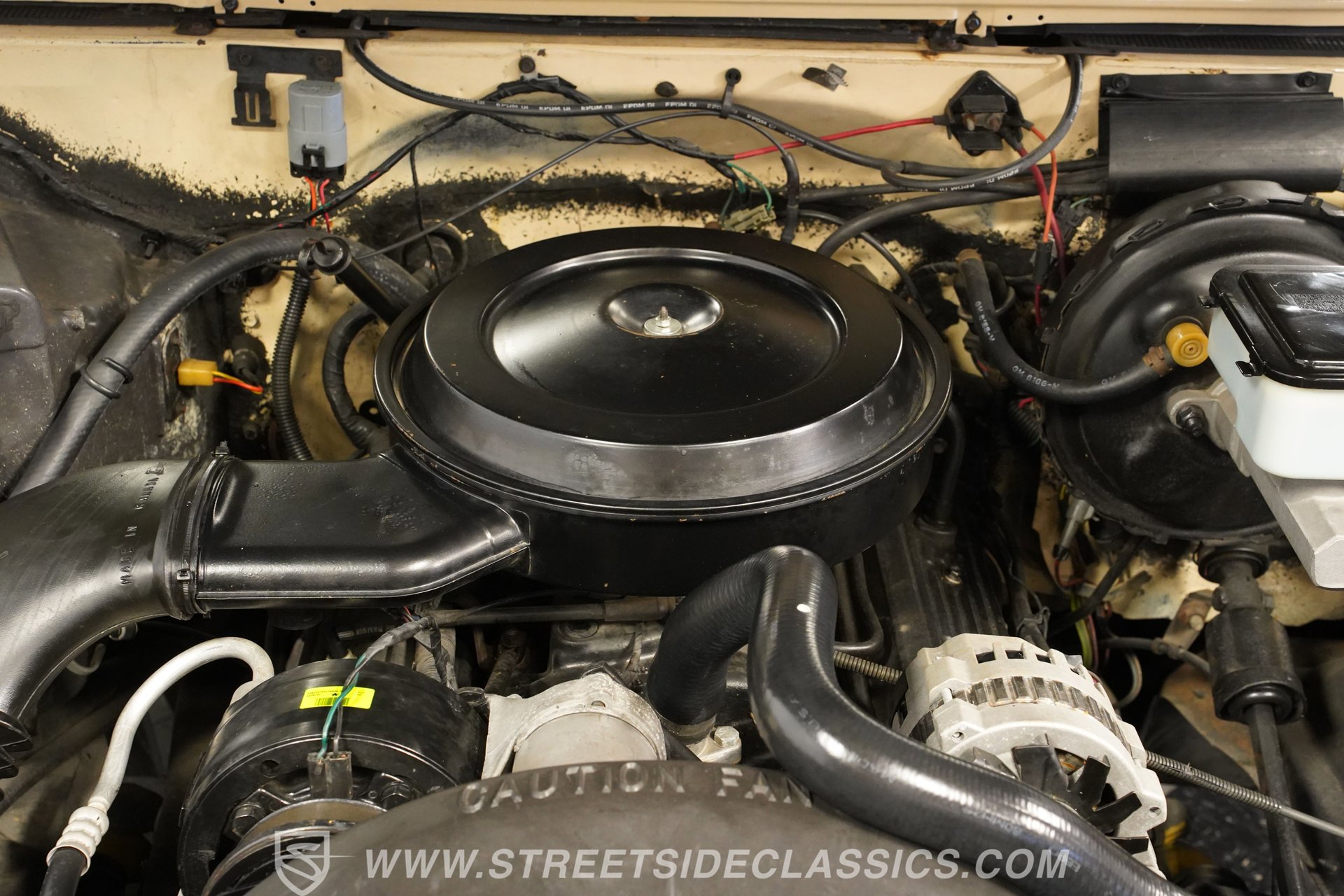 Used 1987 GMC Suburban 2WD image 34
