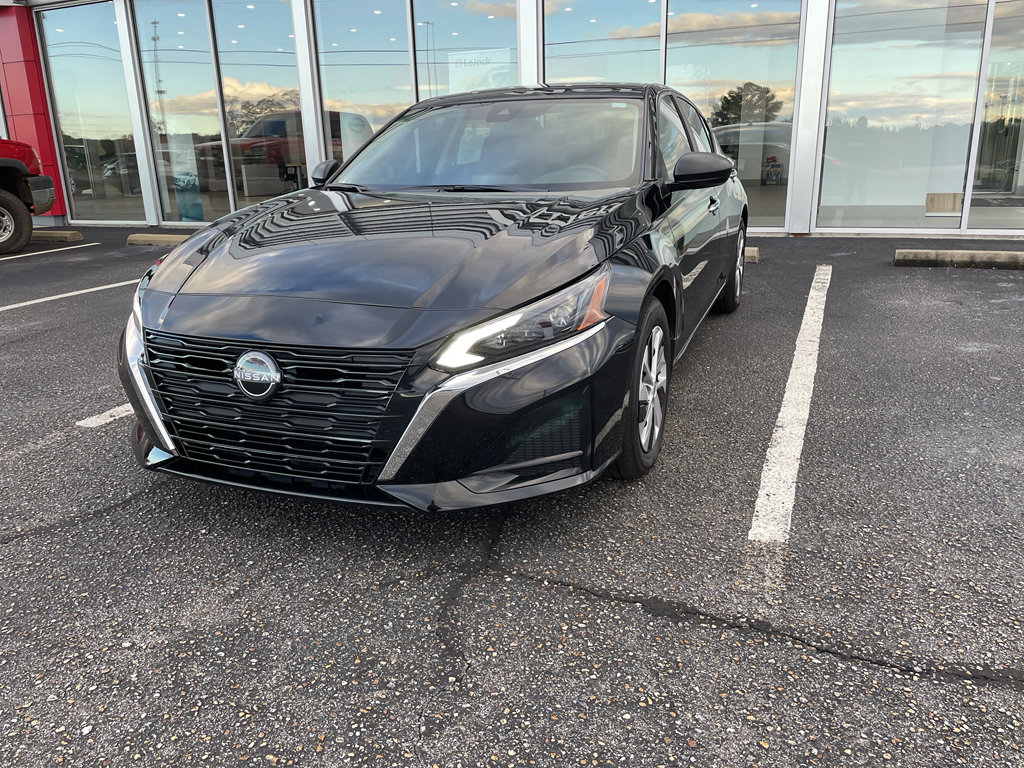 Certified 2025 Nissan Altima 2.5 S image 5