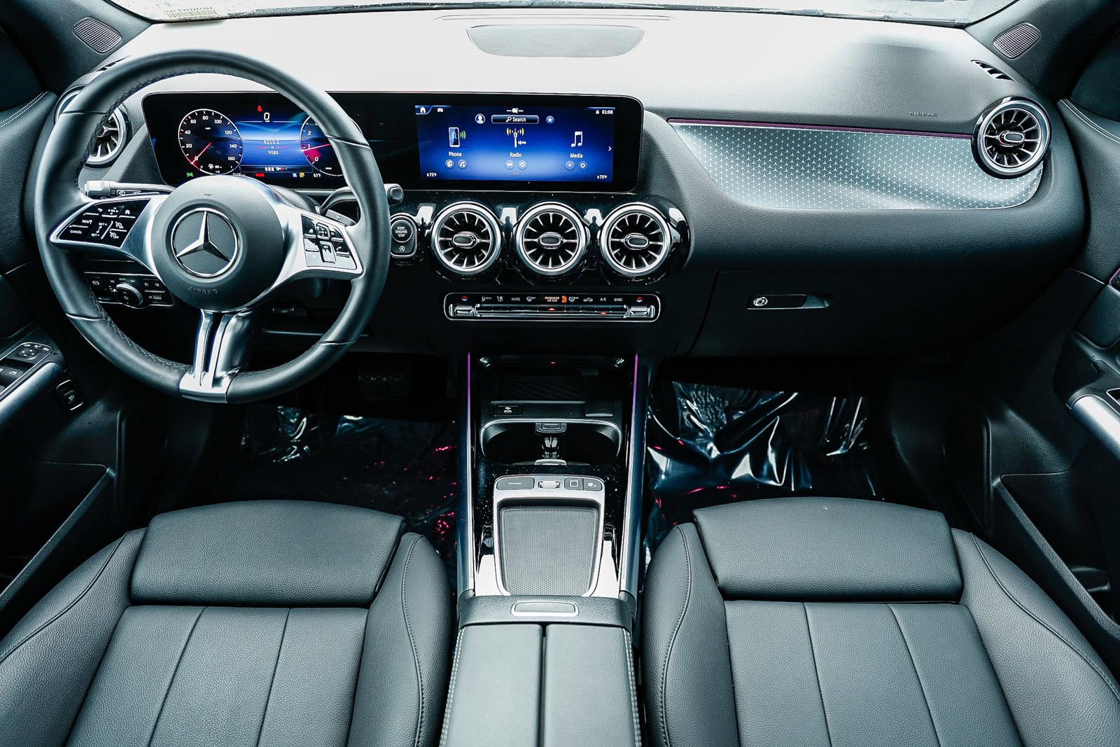 Used 2025 Mercedes-Benz GLA 250 4MATIC image 10