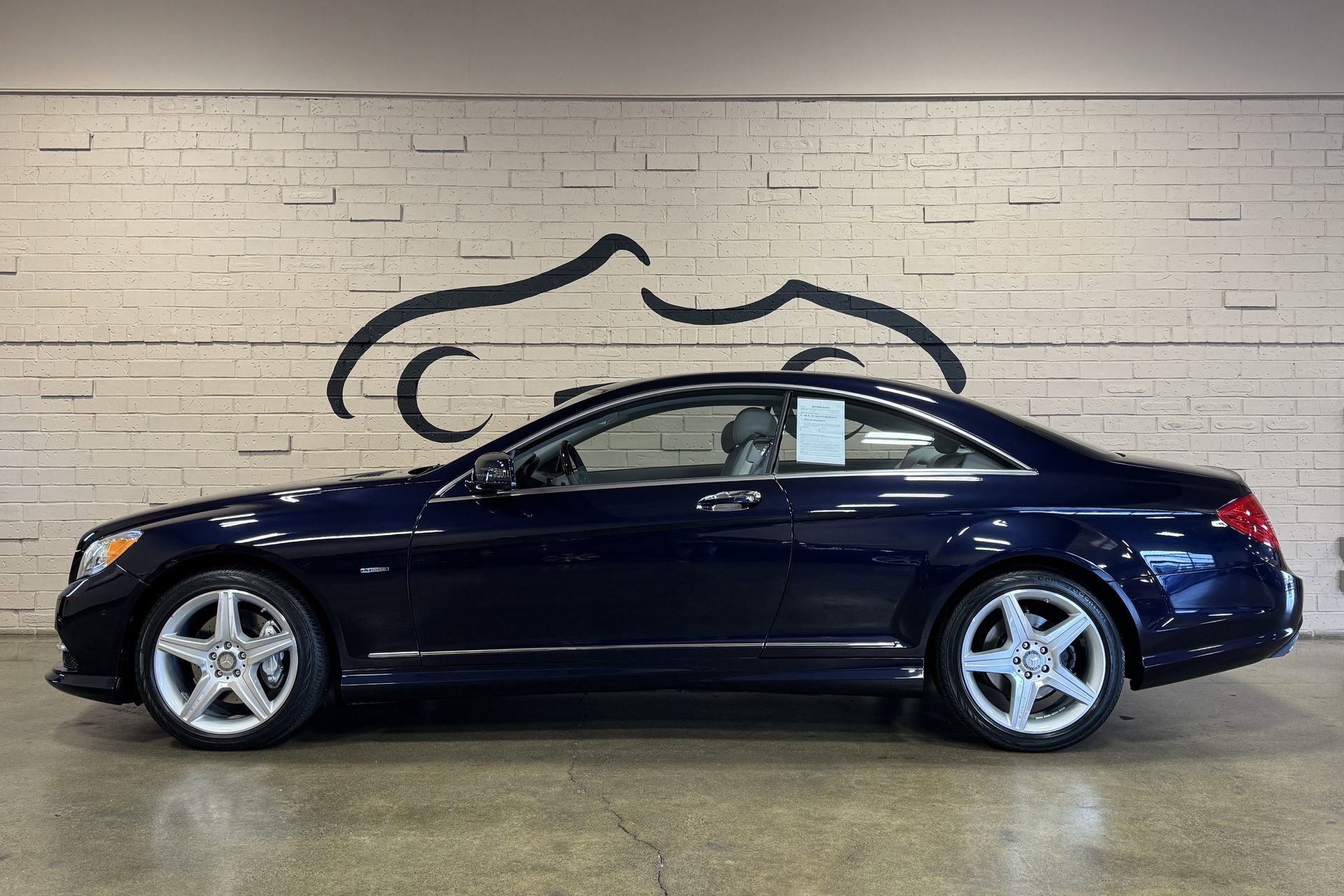 Used 2011 Mercedes-Benz CL 550 4MATIC image 10
