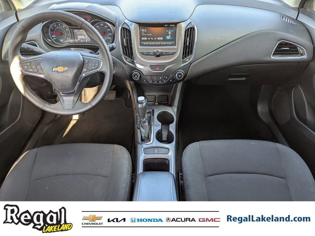 Used 2017 Chevrolet Cruze LT w/ Convenience Package image 10