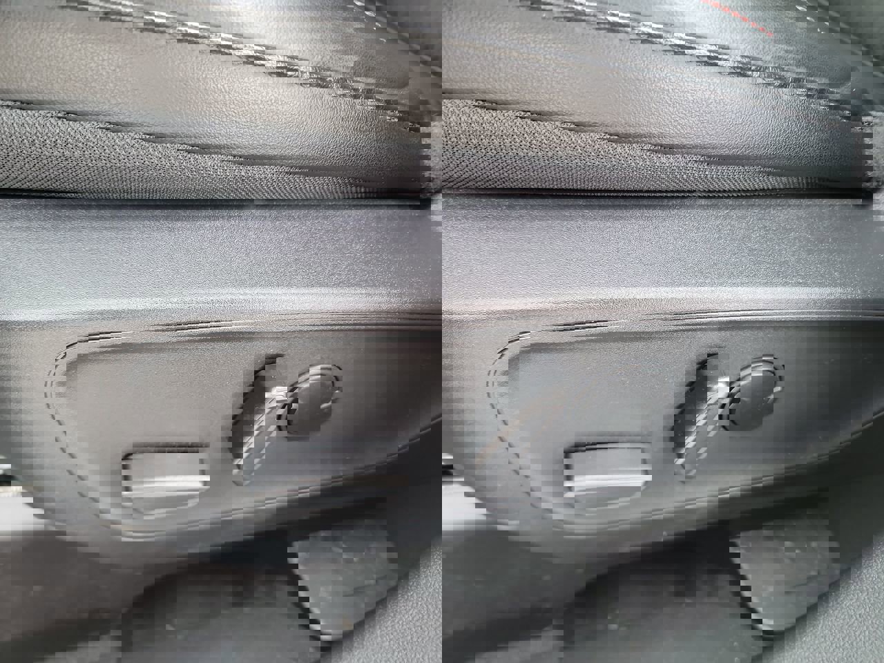 Used 2025 Ford Escape ST-Line image 12