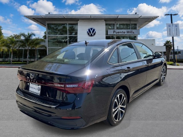 New 2027 Volkswagen Jetta Sport FWD image 4