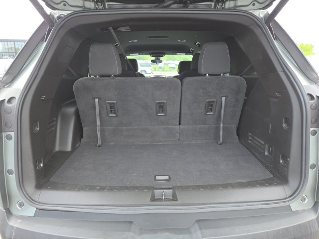 Used 2022 Chevrolet Traverse LT AWD/4WD image 12