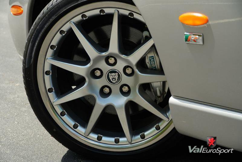 Used 2005 Jaguar XK8 Convertible image 12