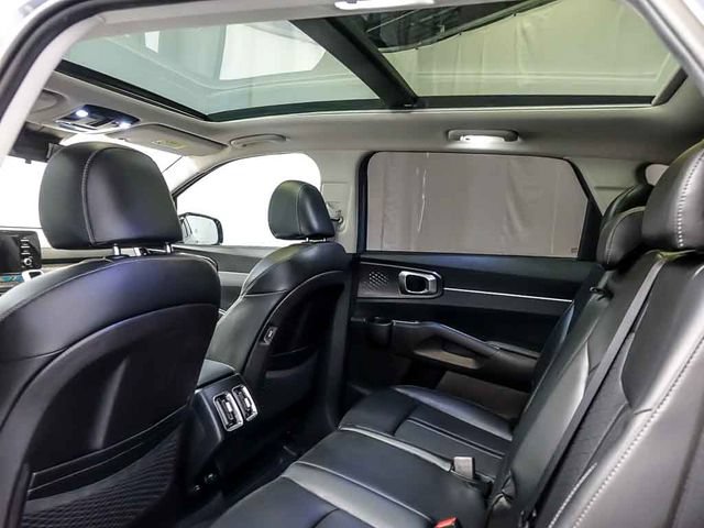 Used 2021 Kia Sorento S w/ Panoramic Sunroof Package AWD/4WD image 16