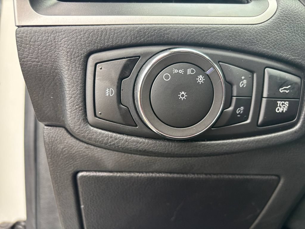 Used 2023 Ford Edge SEL w/ Convenience Package AWD/4WD image 17