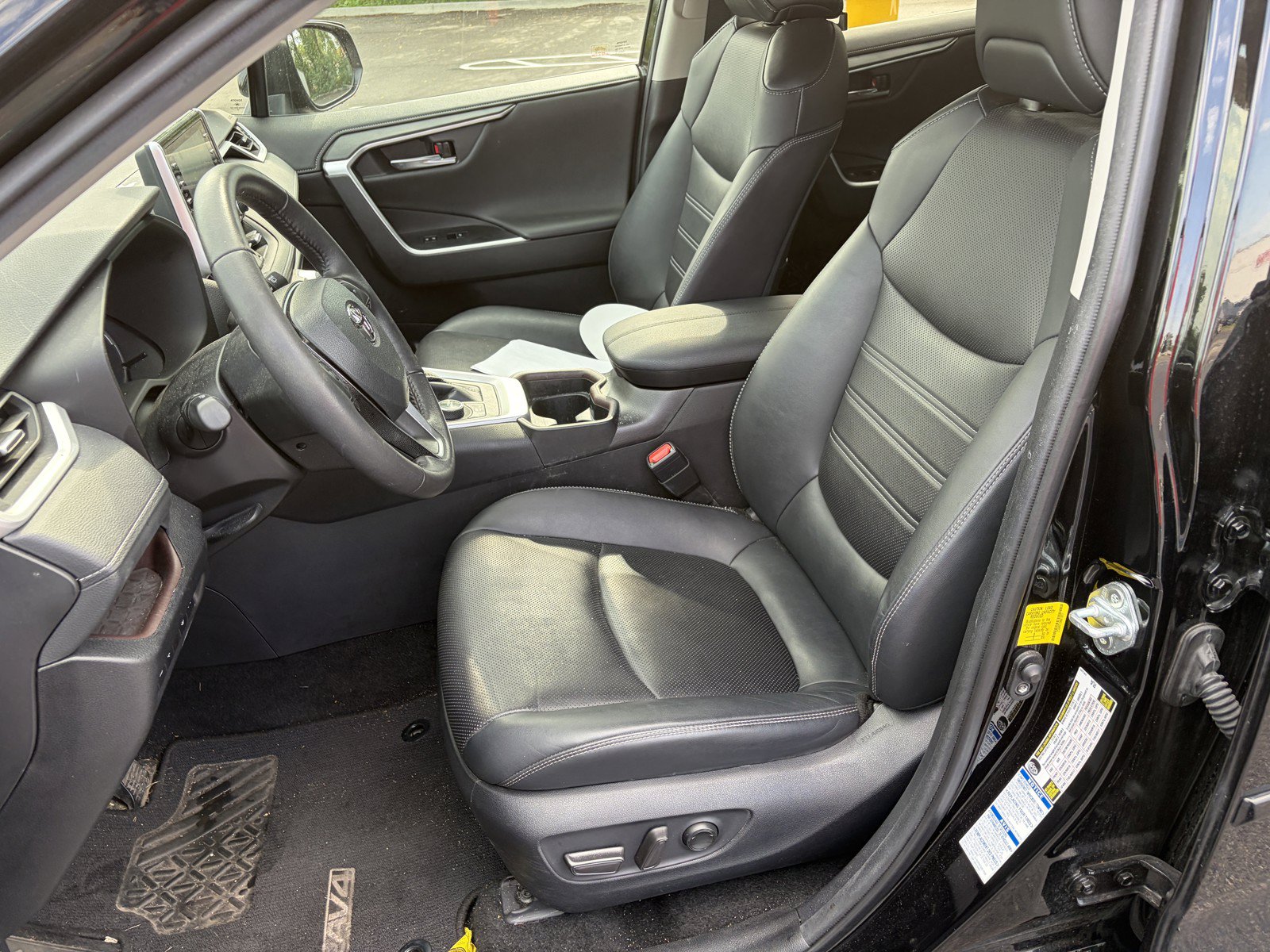 Used 2021 Toyota RAV4 Limited w/ Limited Grade Weather Package AWD/4WD image 11