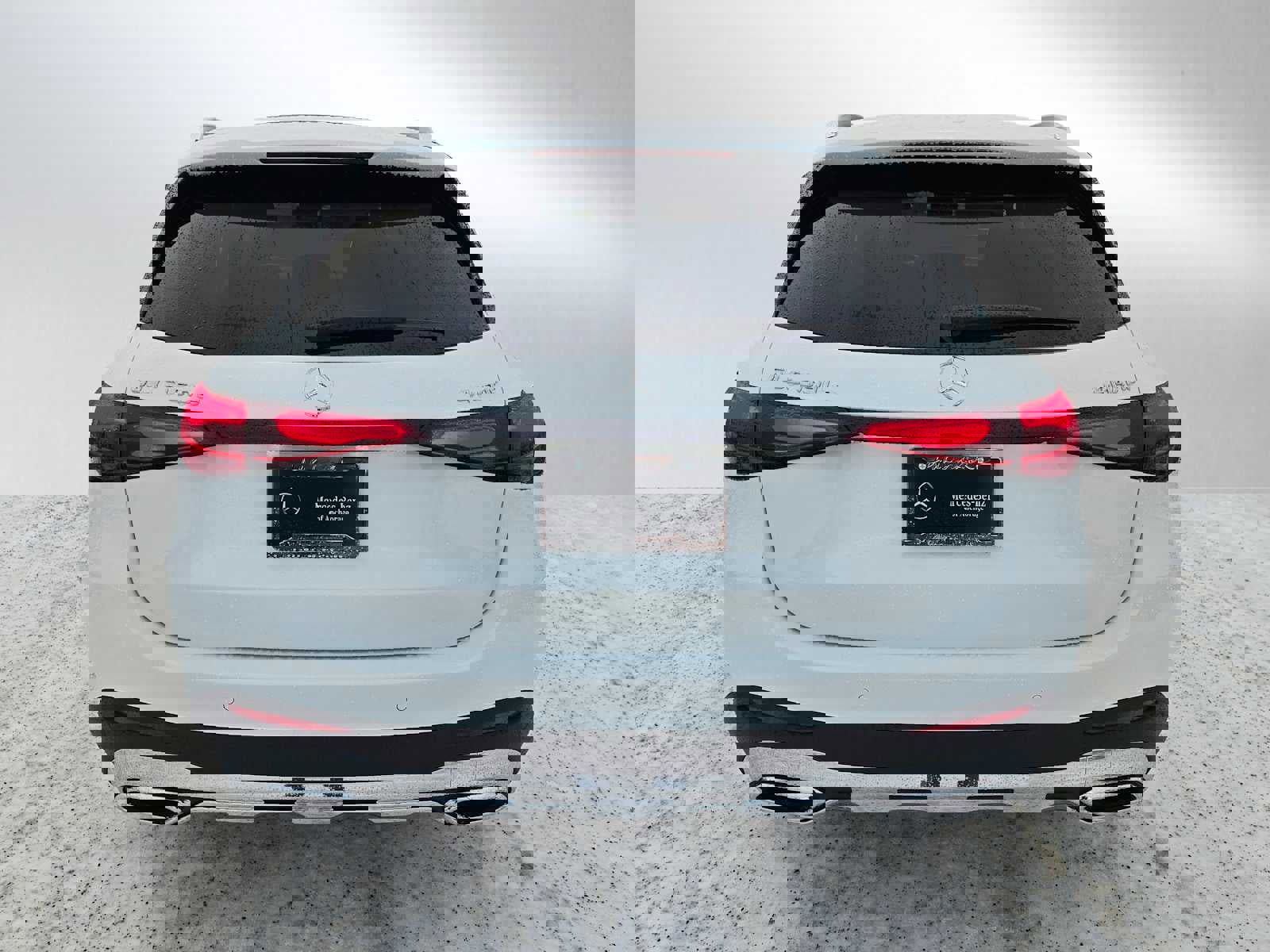 Used 2025 Mercedes-Benz GLC 350e 4MATIC image 6