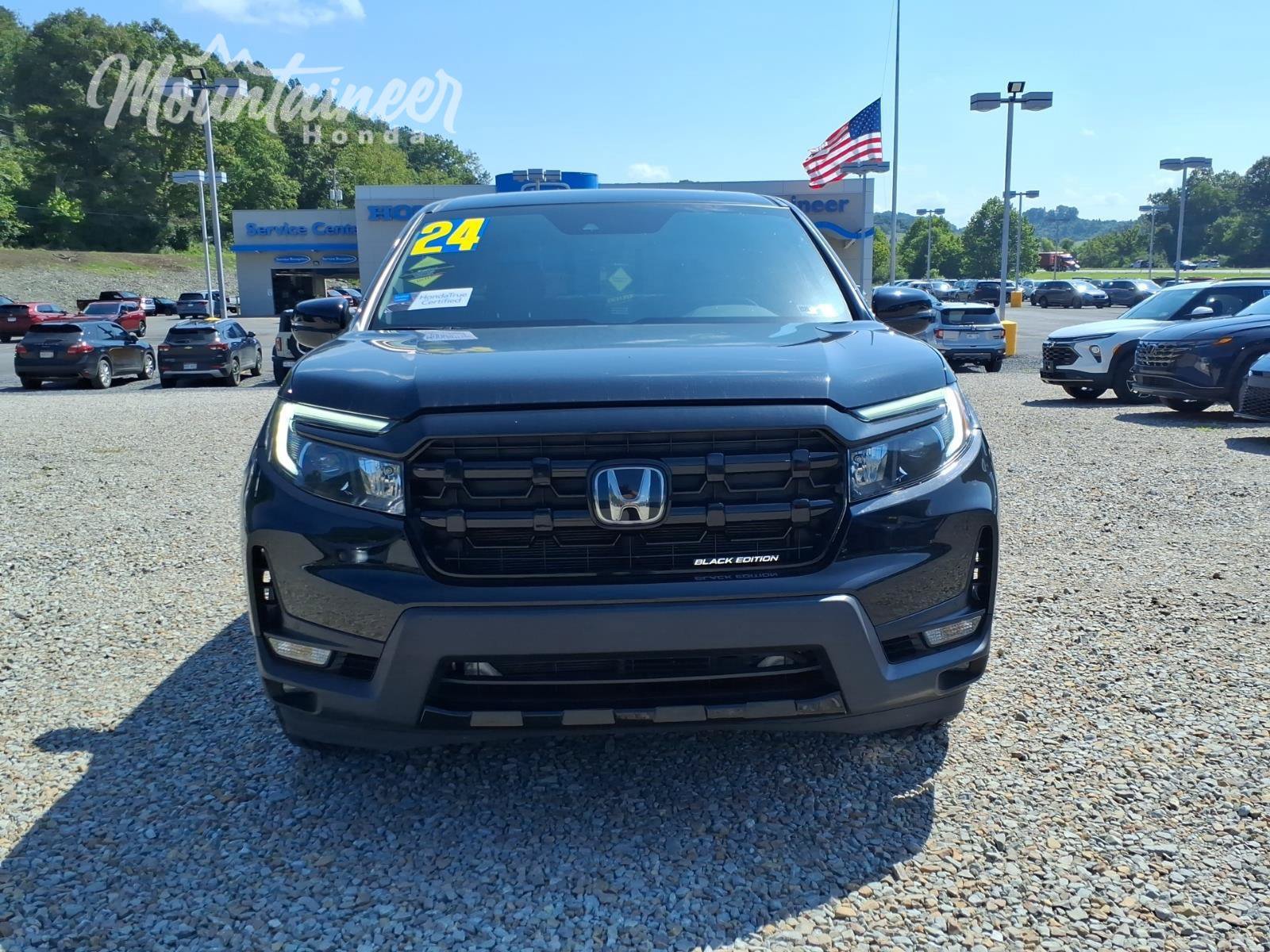 Certified 2024 Honda Ridgeline Black Edition image 3