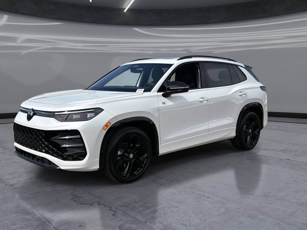 New 2026 Volkswagen Tiguan SE R-Line FWD image 3