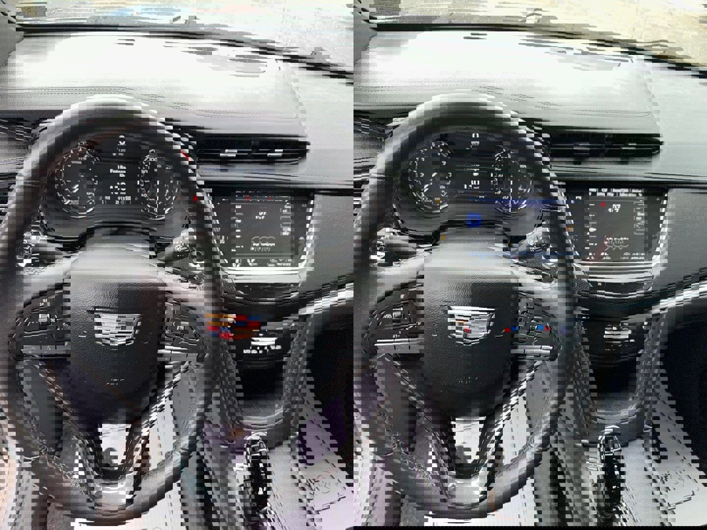 Used 2024 Cadillac XT6 Luxury w/ LPO, Floor Liner Package image 15