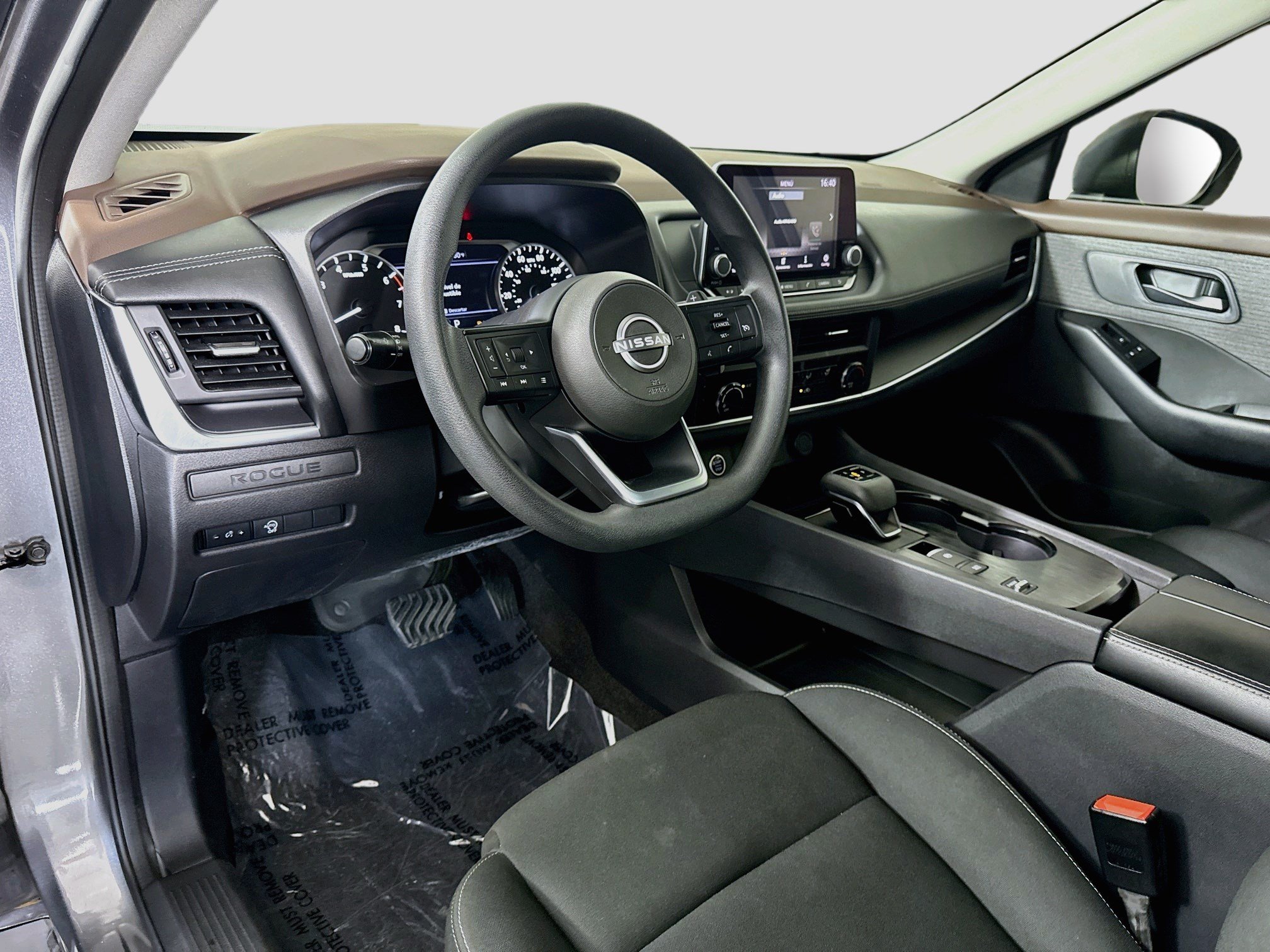 Used 2023 Nissan Rogue S FWD image 23