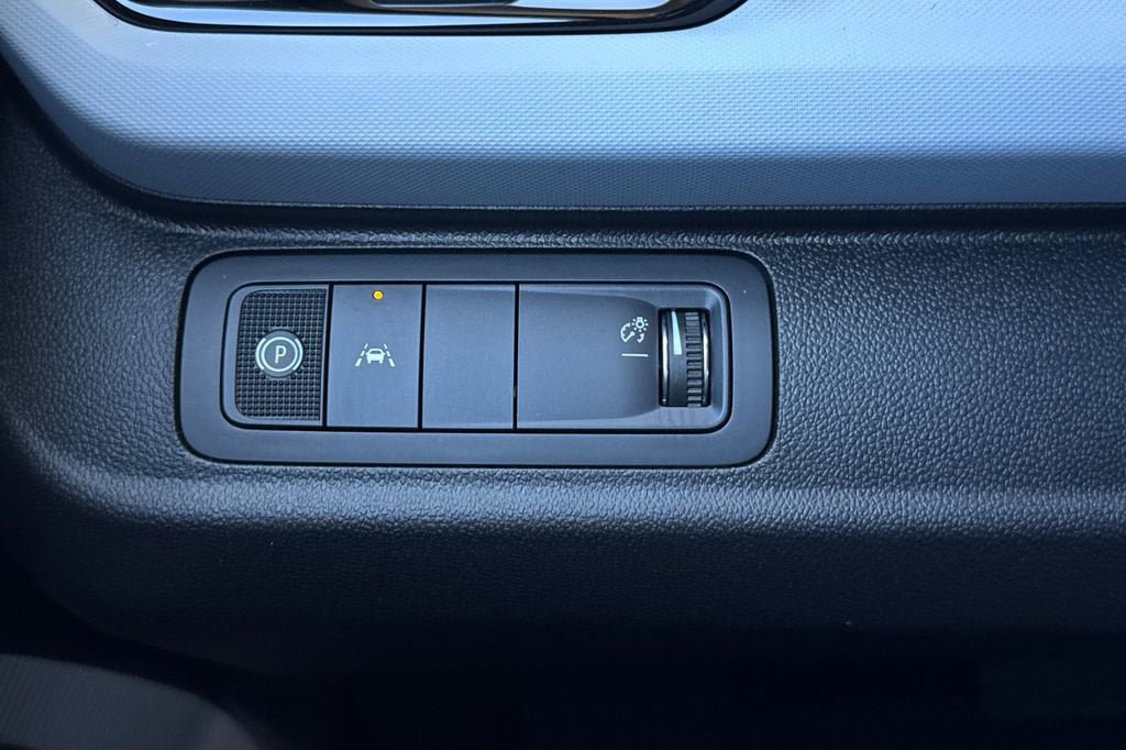 New 2027 Chevrolet Bolt LT FWD image 27