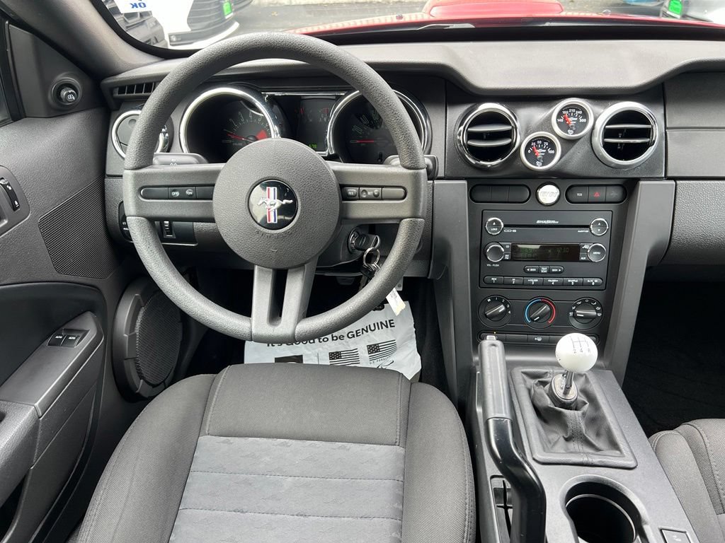Used 2008 Ford Mustang GT RWD image 25