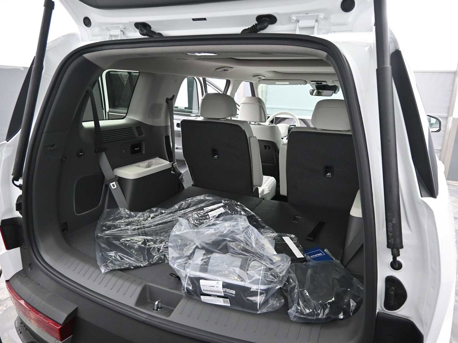 New 2026 Hyundai Santa Fe Limited AWD/4WD image 13