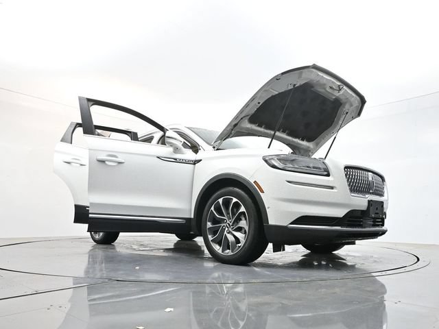 Used 2023 Lincoln Nautilus Reserve w/ Equipment Group 201A AWD/4WD image 34